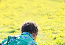 위기는 위선에서 온다