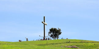교회가 힘을 잃지 않도록 기도해 주십시오