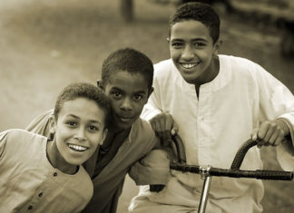 사는 곳에서 만들어 가야 할 행복