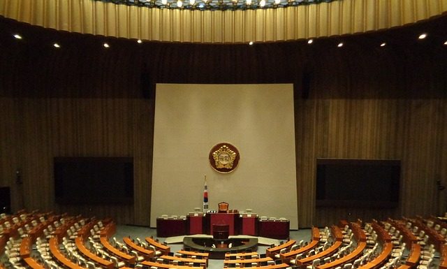 국회기도회를 위하여 기도바라