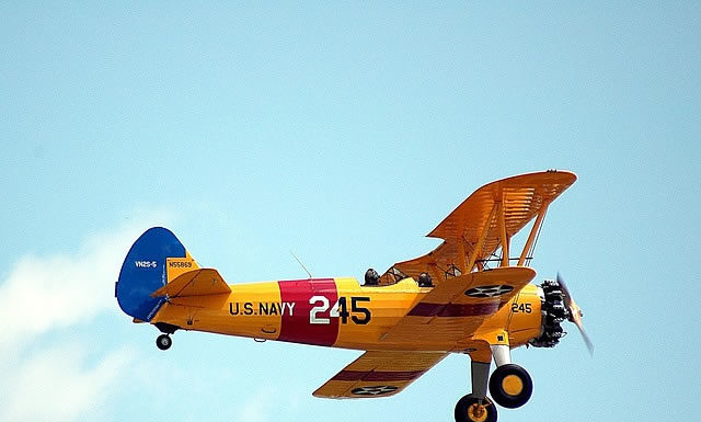 “헉! 이 비행기를 타고 간다고?”