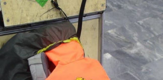 중동난민촌에 가 작은 도움이라도 줘