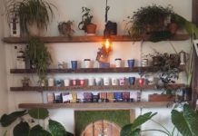 “너. 내. 취. 향. 저. 격”