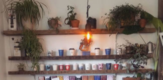 “너. 내. 취. 향. 저. 격”