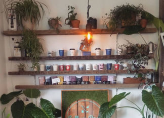 “너. 내. 취. 향. 저. 격”