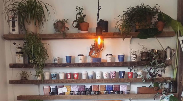 “너. 내. 취. 향. 저. 격”