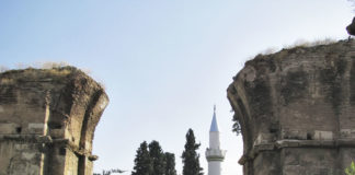 칭찬만 들었던 빌라델비아교회, 책망만 들었던 라오디게아교회