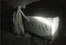 이집트 사막에서 한밤중에 마주한 6인조 권총 강도 2