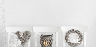 액자 .그림 .족자 .도자기 등을 기증 받습니다