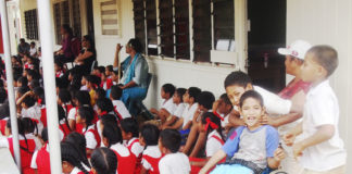 장애 아동들을 위한 재활 치료의 시작