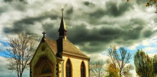 “하나님, 이 땅의 교회들을 회복 시키소서”