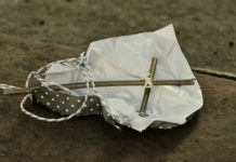 십자가가 보이는 삶이 참 그리스도인