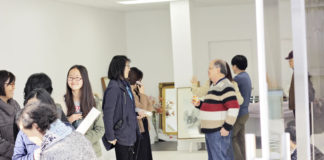 계속해서 작품을 기증 받아 한국 문화 알릴 전시회를 준비하기로 해