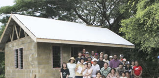가난한 장애인을 위한 ‘집 지어주기’ 사역