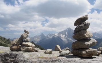 왜 굳이 척! 척?