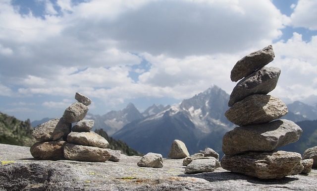 왜 굳이 척! 척?