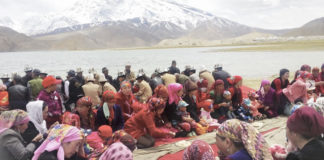 내가 알던 중국은 중국이 아니다, 신장성의 이슬람 문화권