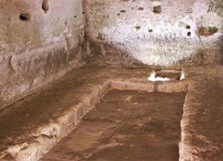 숨겨진 빈 무덤 ‘팩트 체크’하다