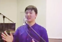 주의 손이 나를 붙드시네