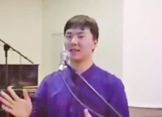 주의 손이 나를 붙드시네