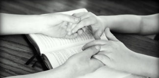 고등법원의 교내 성경공부 반대 소송 건 위해 기도 필요