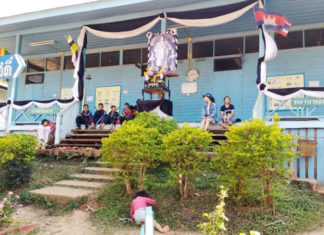 라오스의 기독교인 억압을 받아