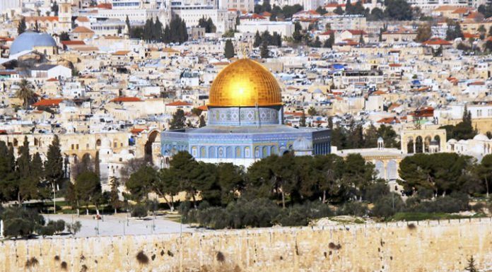 바위 하나 놓고 싸우는 세계 3대 종교 이야기