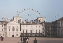 어쩌면 무모했고 위대했던 오래된 이야기