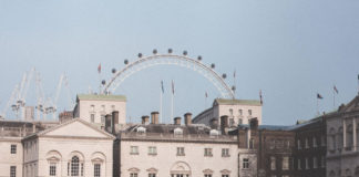 어쩌면 무모했고 위대했던 오래된 이야기