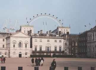 어쩌면 무모했고 위대했던 오래된 이야기