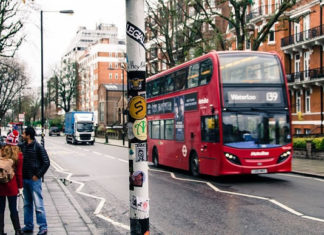 가만히 함께 있어 주는 것
