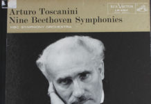 서로 기대고 사는 사람들, 비스듬히