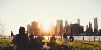 다민족교회의 소그룹 활동을 통한 전도