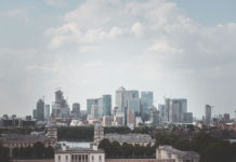 ‘자본주의’의 중심에서 ‘자유’를 외치다