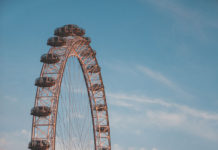 물리적 거리, 마음의 세계