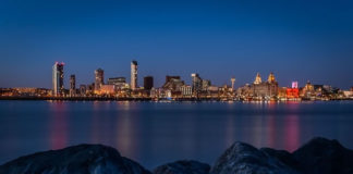 영국 리버풀에 등장한 요셉 마리아