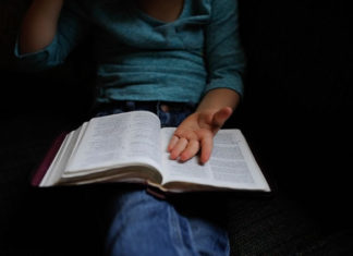 교사가 먼저 배워야 합니다