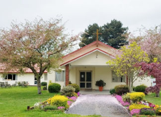 뉴질랜드에서 최초로 한인교회 건축하고 입당해