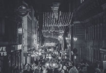 ‘답 없음’의 신비, 연결의 세계