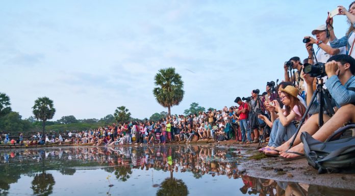 캄보디아에서 두 번 죽을 뻔