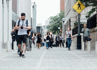 코로나 시대에 준비하는 낯선 사람 모임