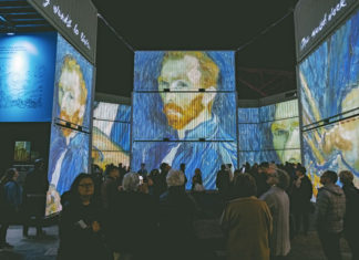 웰링턴에서 열린 빈센트 반 고흐 그림 영상 전시회