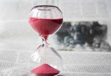 카이로스 시간을 사라”