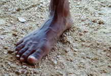 누구도 알아주지 않는 광야를 견디며