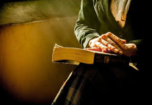 “Remain true to my name 내 이름을 굳게 잡아서”