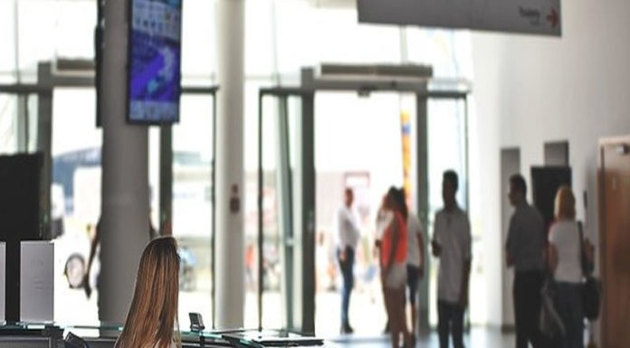 영접 기도 쪽지가 발견되면 사형감이라는 사실을 알고도 받아