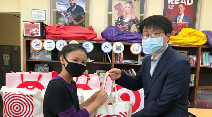 미국 세인트폴시 카렌족 후원