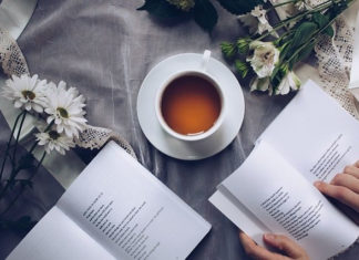 오늘은 유난히 시를 말하고 싶습니다