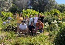 “사랑하기 어려워하는 이 시대에”