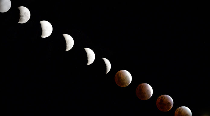 마이크로 블러드 문(Micro Blood Moon)